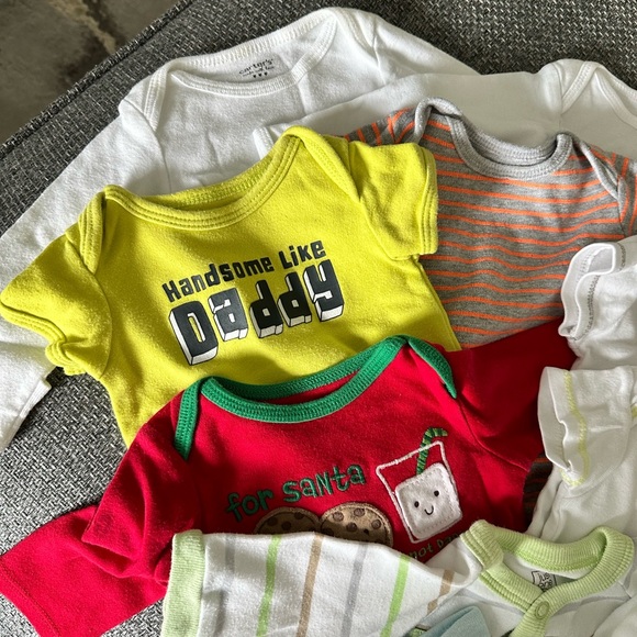 Set of 13 newborn clothes, used - Picture 6 of 6